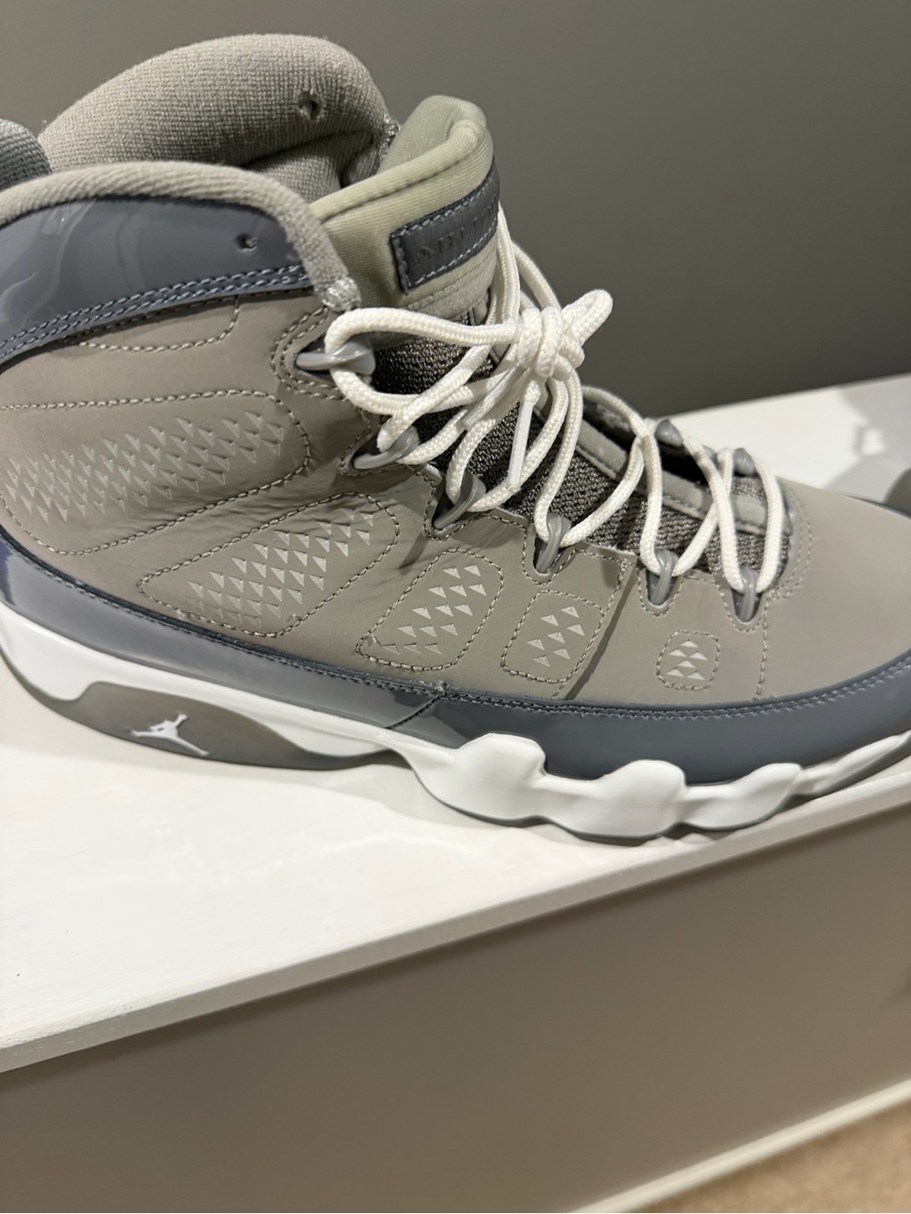 Nike Air Jordan 9 Retro Cool Grey High-Top Sneakers — Men's 10 - Picture 2 of 5